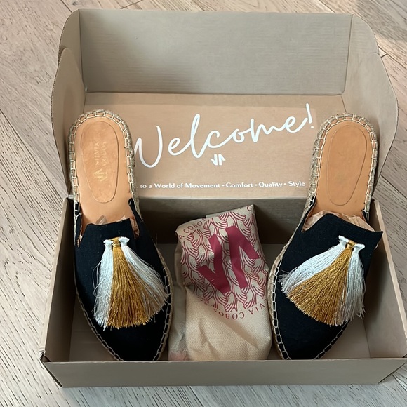 Last chance - New Silvia Cobos Flat Mules - black with white and gold tassels - Picture 3 of 12